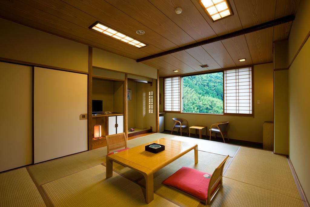 Shinshiyo Hotel Hita Eksteriør billede